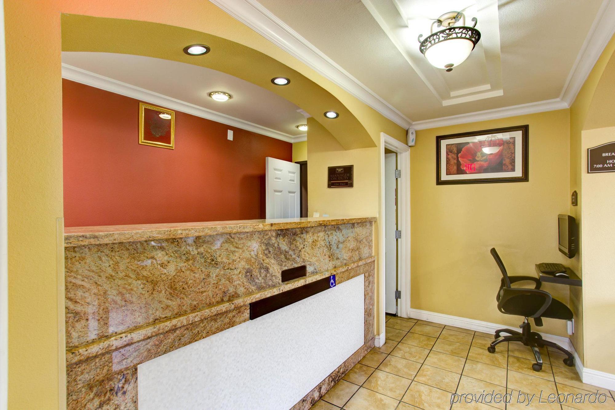 Rodeway Inn & Suites Near The Coliseum & Arena Oakland Buitenkant foto