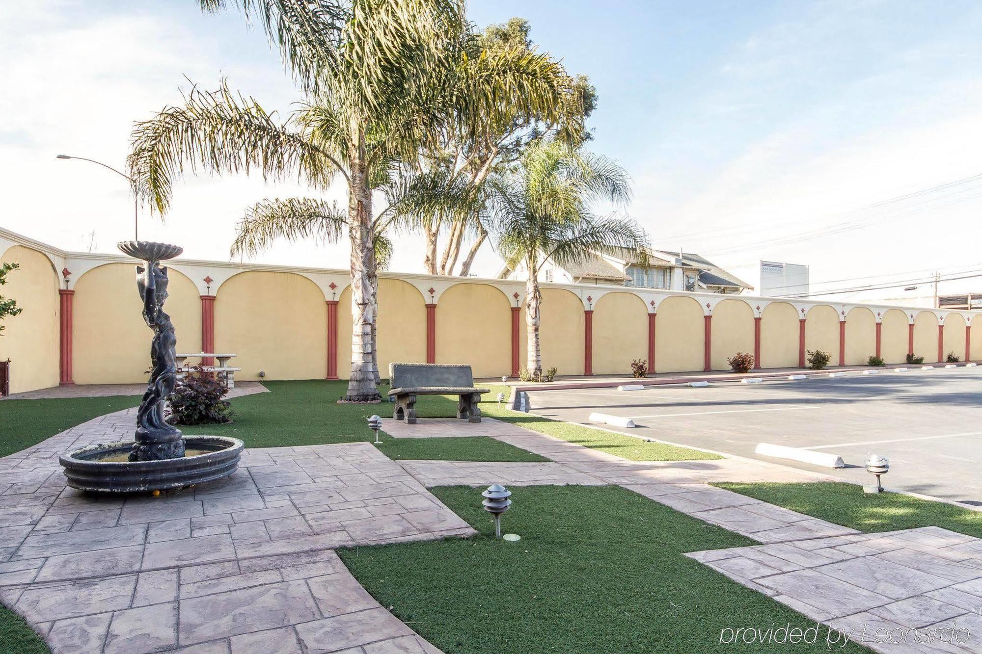 Rodeway Inn & Suites Near The Coliseum & Arena Oakland Buitenkant foto