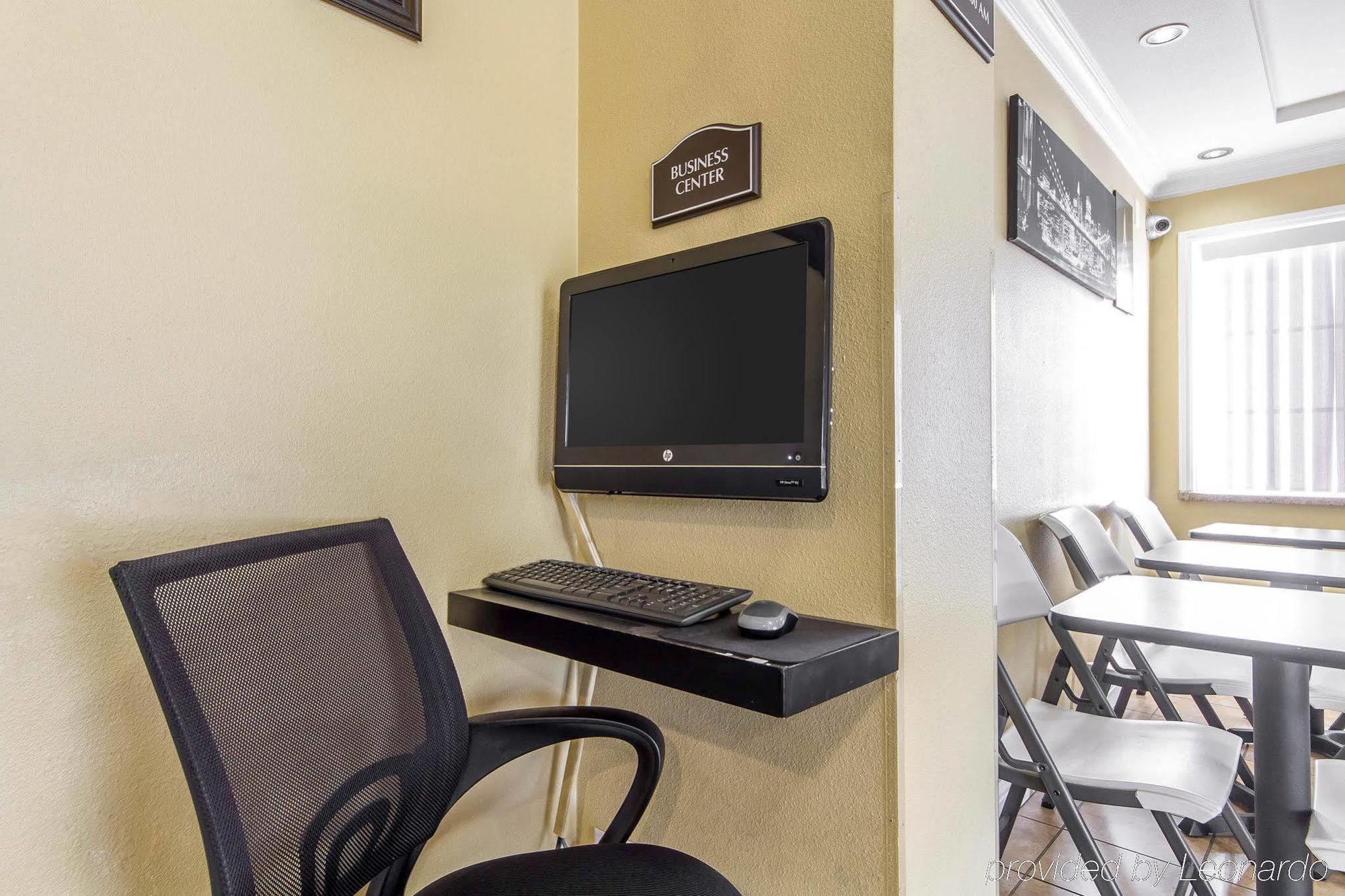 Rodeway Inn & Suites Near The Coliseum & Arena Oakland Buitenkant foto