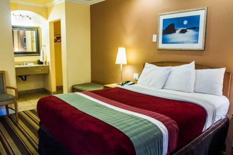 Rodeway Inn & Suites Near The Coliseum & Arena Oakland Buitenkant foto