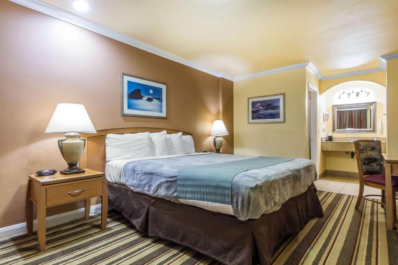 Rodeway Inn & Suites Near The Coliseum & Arena Oakland Buitenkant foto