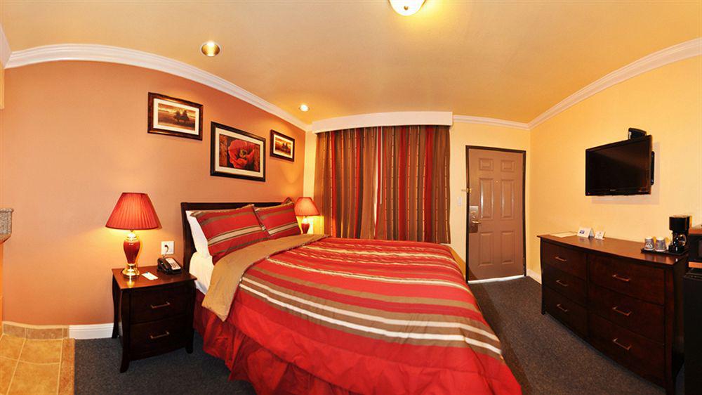 Rodeway Inn & Suites Near The Coliseum & Arena Oakland Buitenkant foto